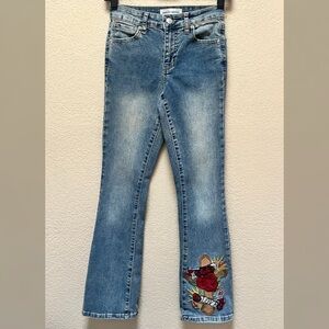 Ashley Mason Women's Love Roses Embroidered Design Jeans Size-00